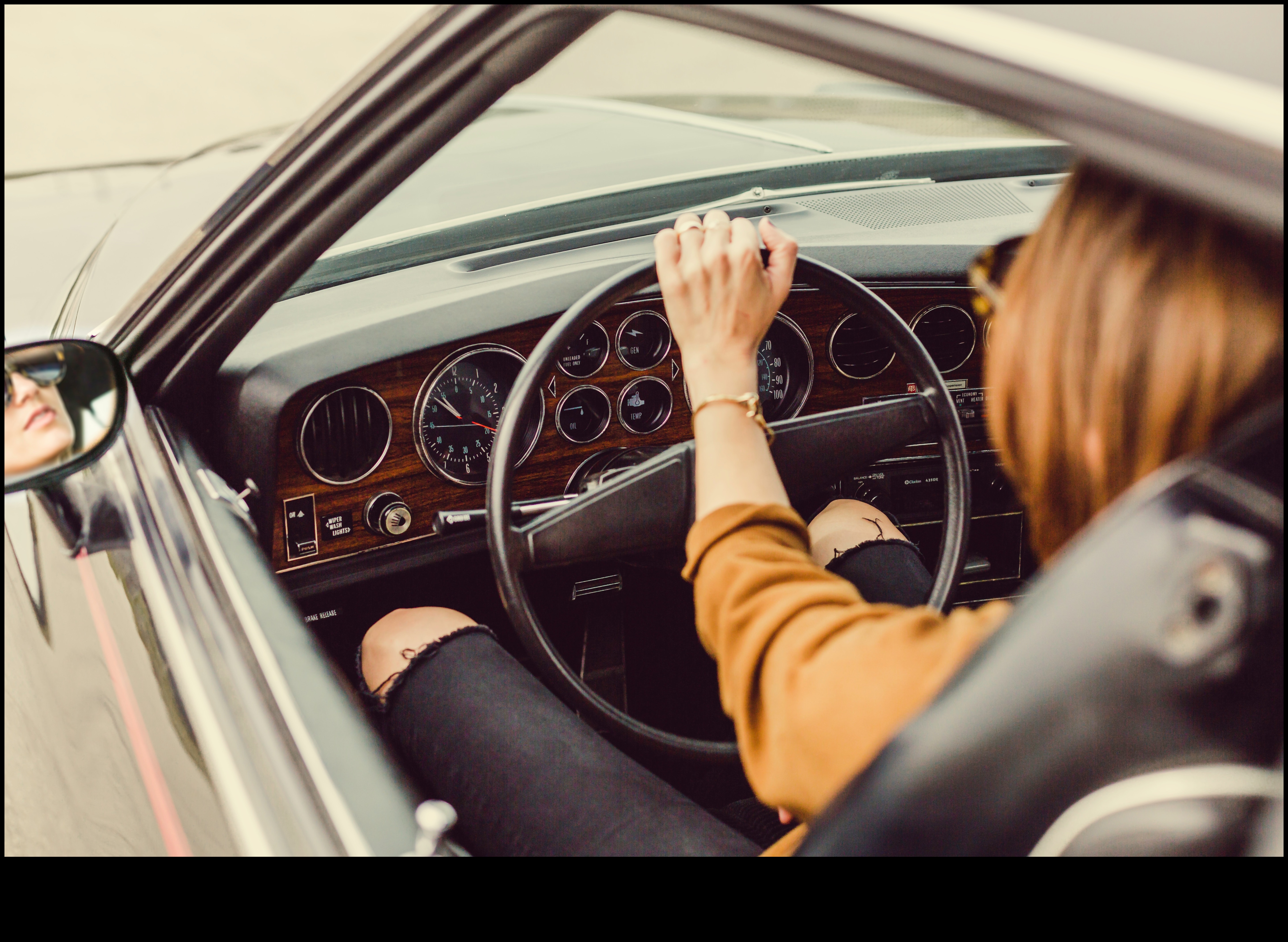 שיוט בנוחות: האבולוציה של עיצוב פנים רכב